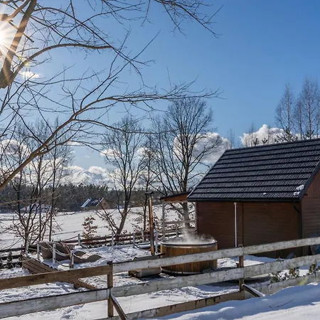 Semesterbostad Letniskowy Na Kaszubach Z Balia Ogrodowa Gowidlino