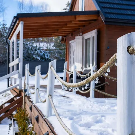 Semesterbostad Letniskowy Na Kaszubach Z Balia Ogrodowa Gowidlino